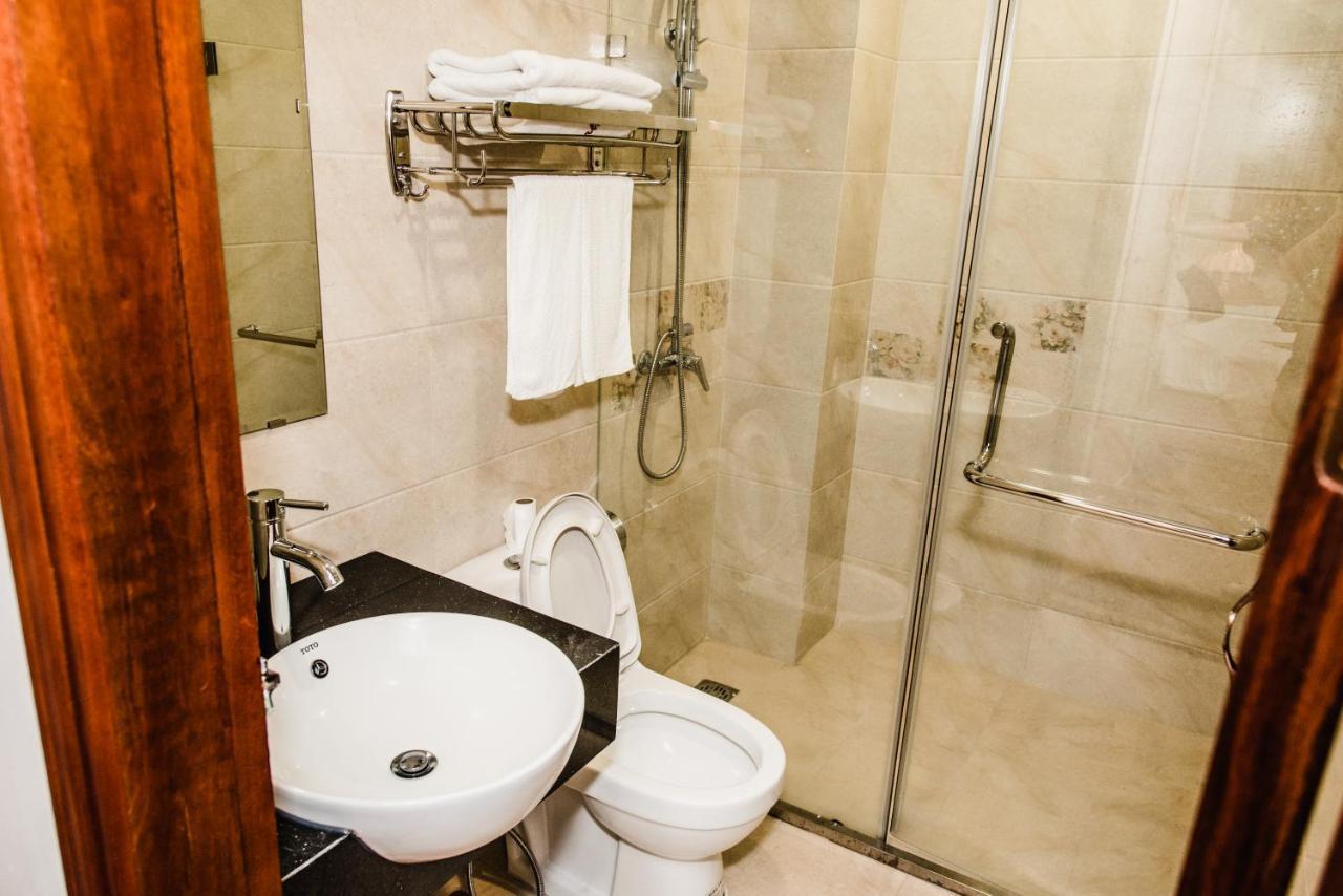 Vu Linh Hotel Ханой Екстериор снимка